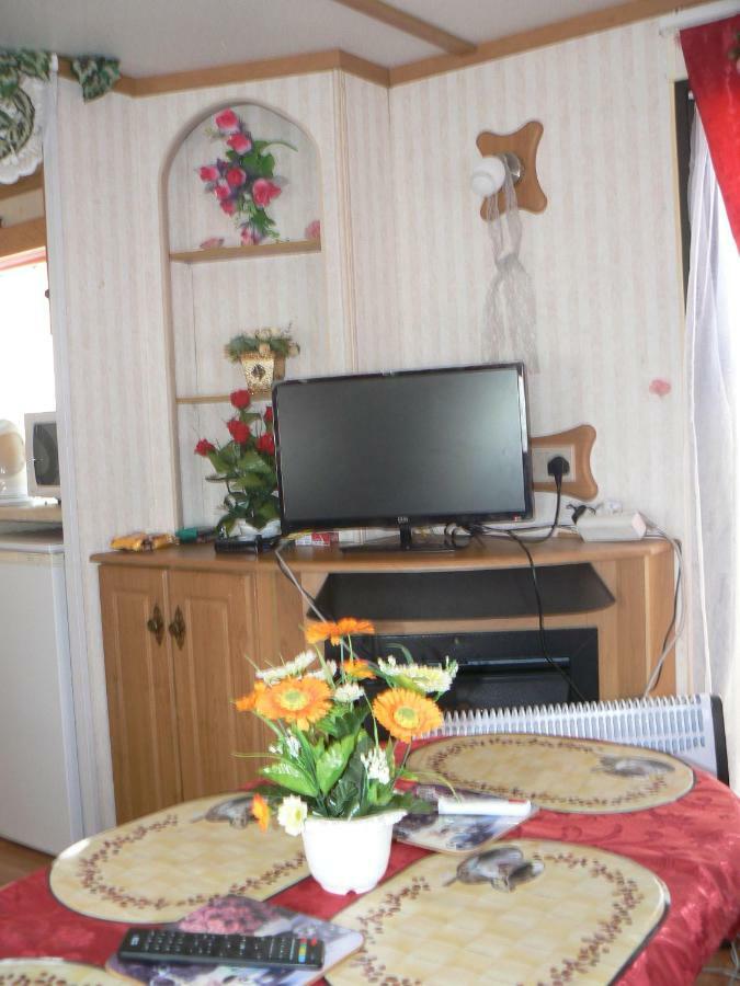 Ubytovani Fanisek V Mobilnim Domku V Ceskem Raji Sobotka Bagian luar foto